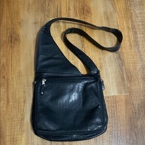 Canyon outback Black Leather Crossbody Bag purse